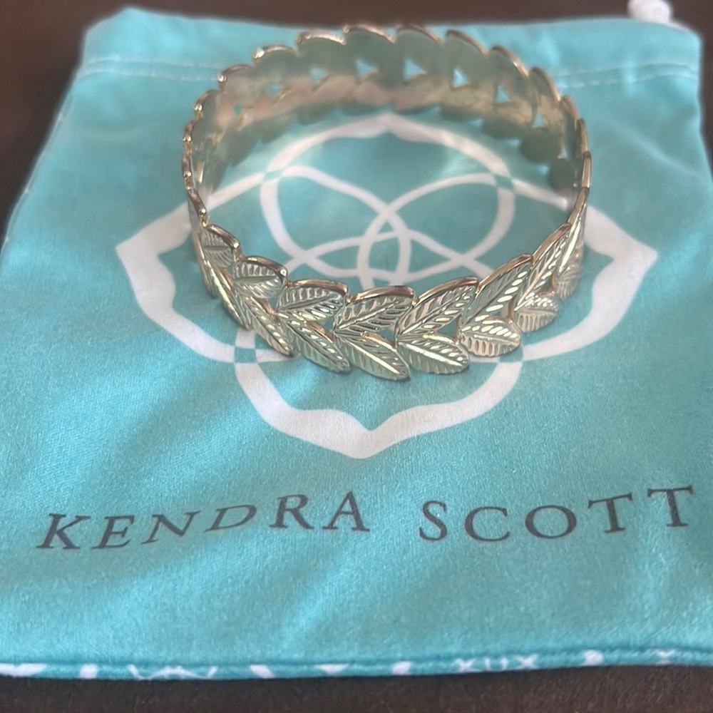 Kendra Scott Gold Bangle